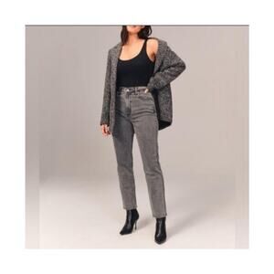 Abercrombie & Fitch Ankle Straight Ultra High Rise Jean Black size 6S / 28